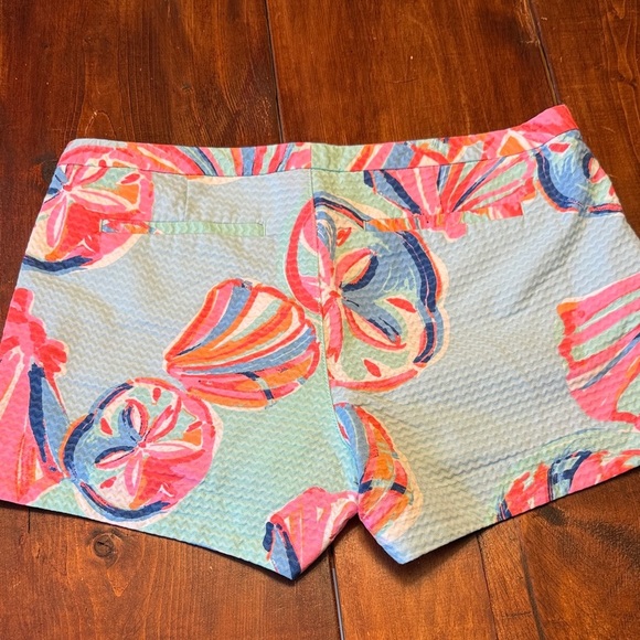Lilly Pulitzer Sand Dollar Shell Shorts - Pink and Blue - Picture 4 of 5